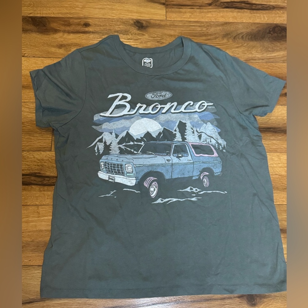 Ford Bronco Graphic Tee - Women's Gray Top